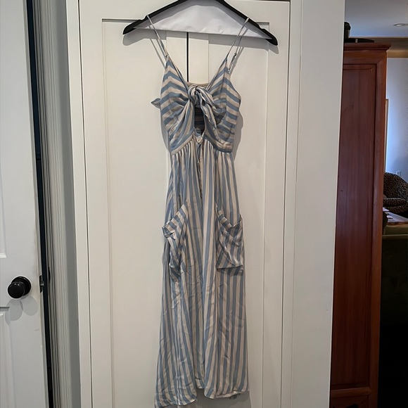 Rebecca Minkoff Derinda striped midi dress with pockets and front tie - Picture 2 of 5